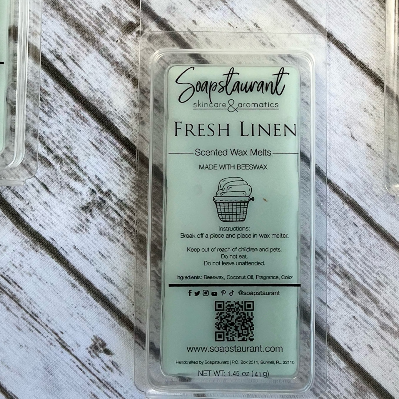 Fresh Linen Scented Wax Melts Made With Beeswax | 1.45 OZ 5-Cavity Clamshell Molds | Phthalate-Free & Paraffin-Free